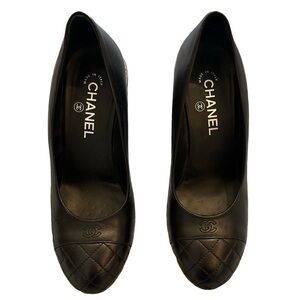 Chanel Pumps